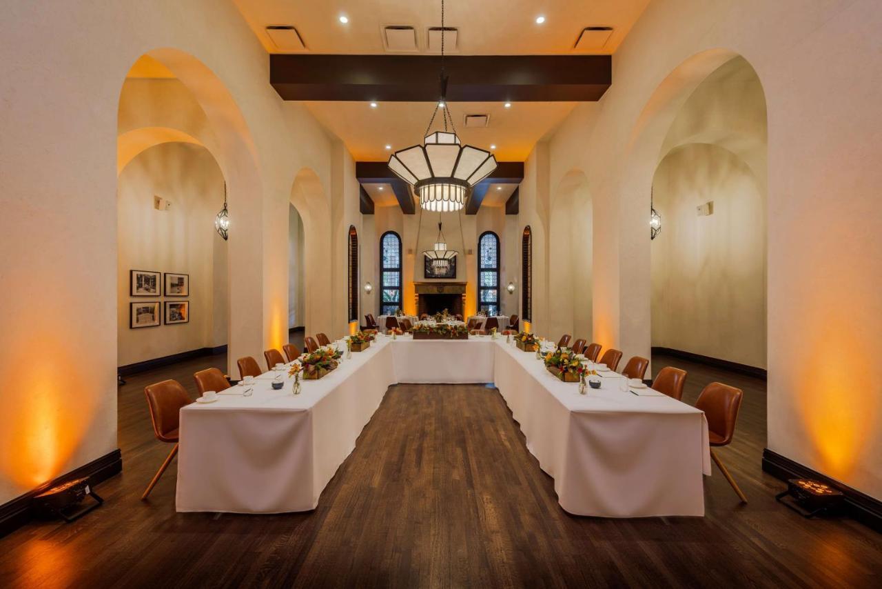 Hotel Figueroa, Unbound Collection By Hyatt Los Angeles Esterno foto The Great Hall at the Hotel Valencia