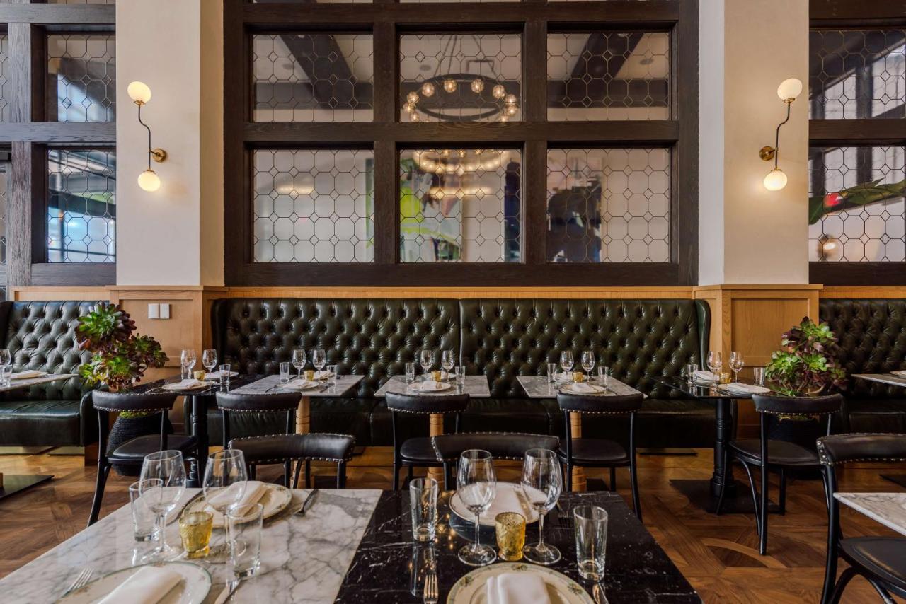 Hotel Figueroa, Unbound Collection By Hyatt Los Angeles Esterno foto Interior of the restaurant