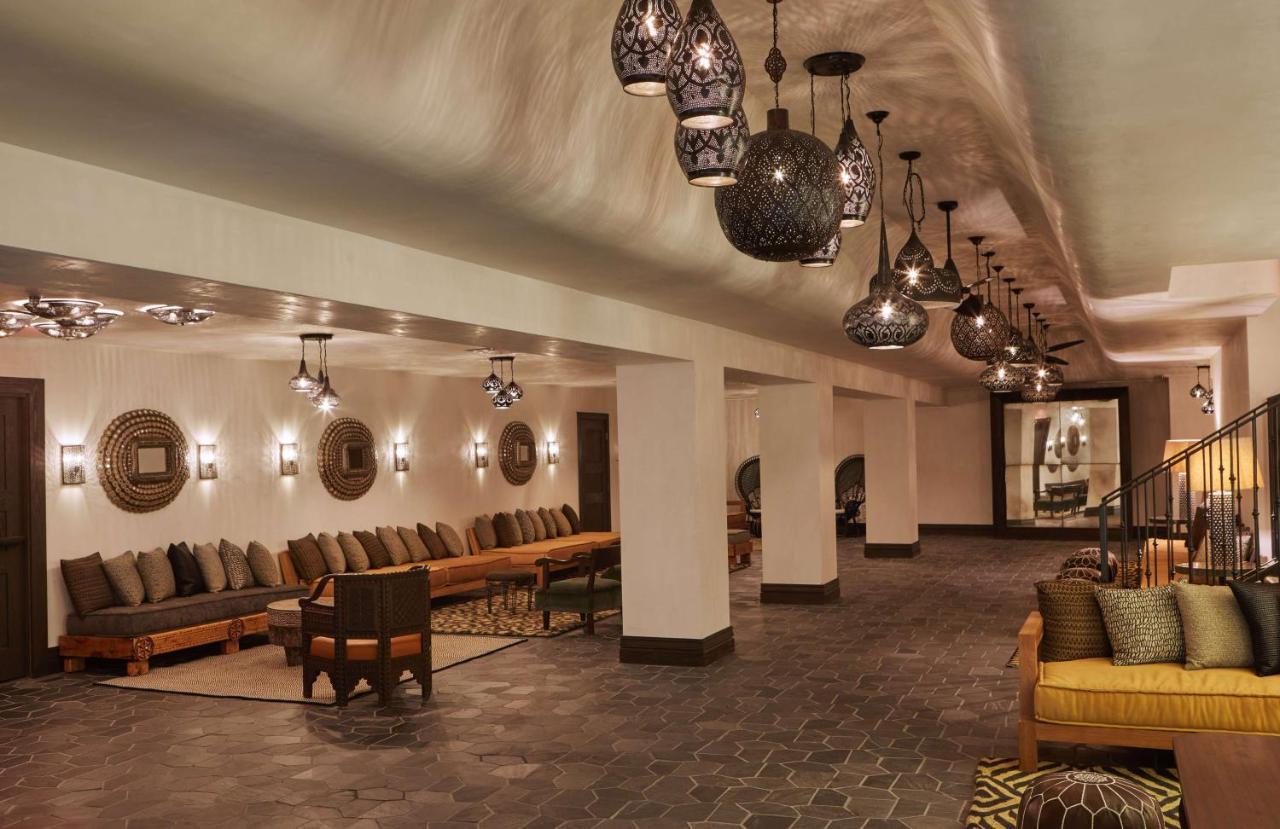 Hotel Figueroa, Unbound Collection By Hyatt Los Angeles Esterno foto The lobby of the hotel