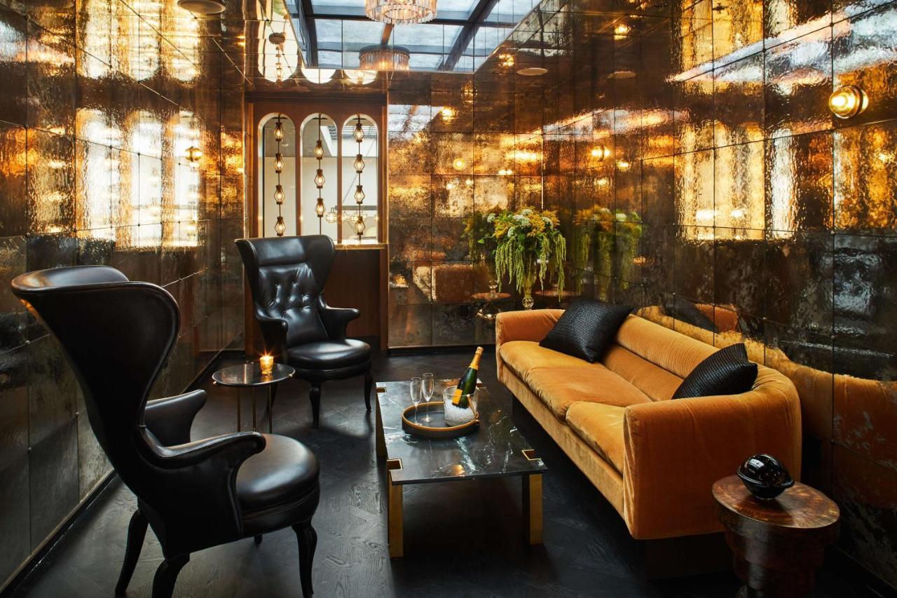 Hotel Figueroa, Unbound Collection By Hyatt Los Angeles Esterno foto The interior of the bar