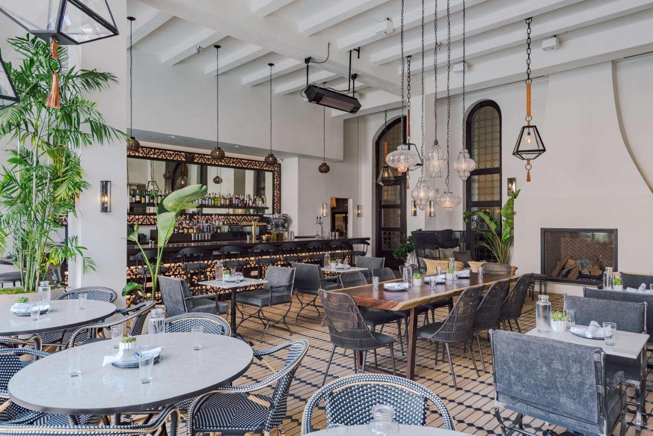 Hotel Figueroa, Unbound Collection By Hyatt Los Angeles Esterno foto The interior of the restaurant