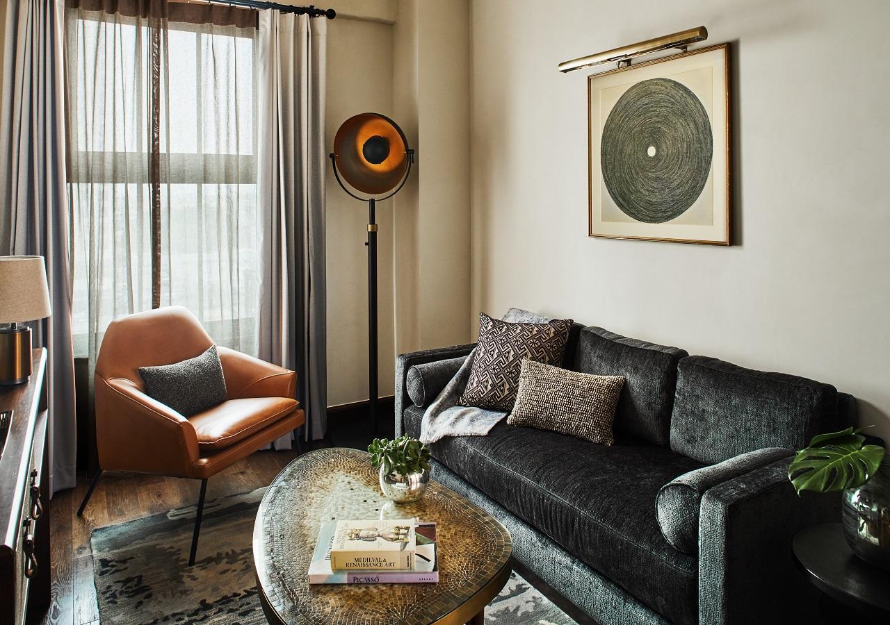 Hotel Figueroa, Unbound Collection By Hyatt Los Angeles Esterno foto A living room at the hotel